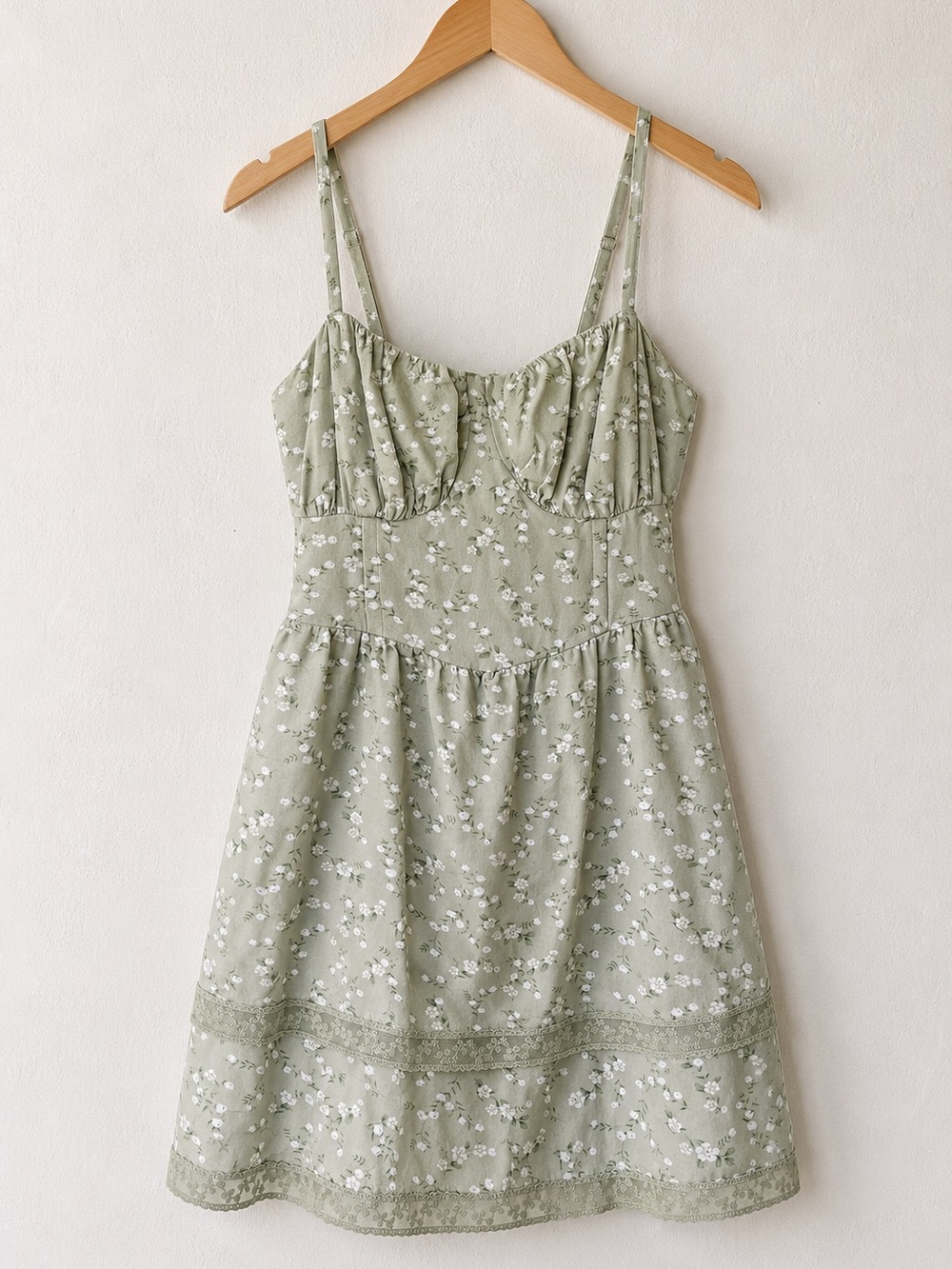 Hollister Sage Floral Cottagecore Tradwife Milkmaid Lace Trim Mini Dress XS